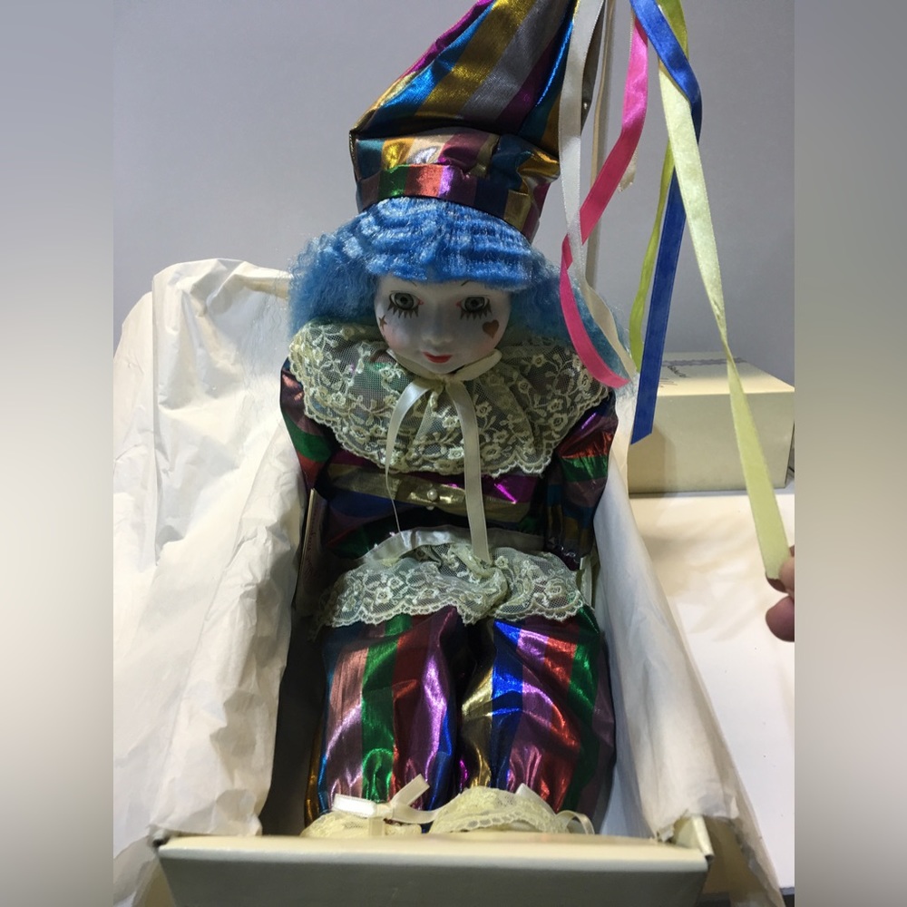 RARE! House of Global Art Victoria Ashley Originals Clown Clarabella  912096-75